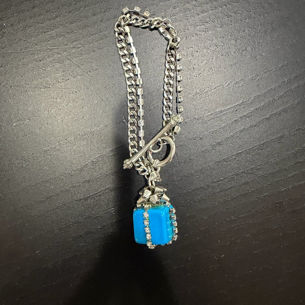 Juicy Couture Los Angeles Blue Present Charm Bracelet